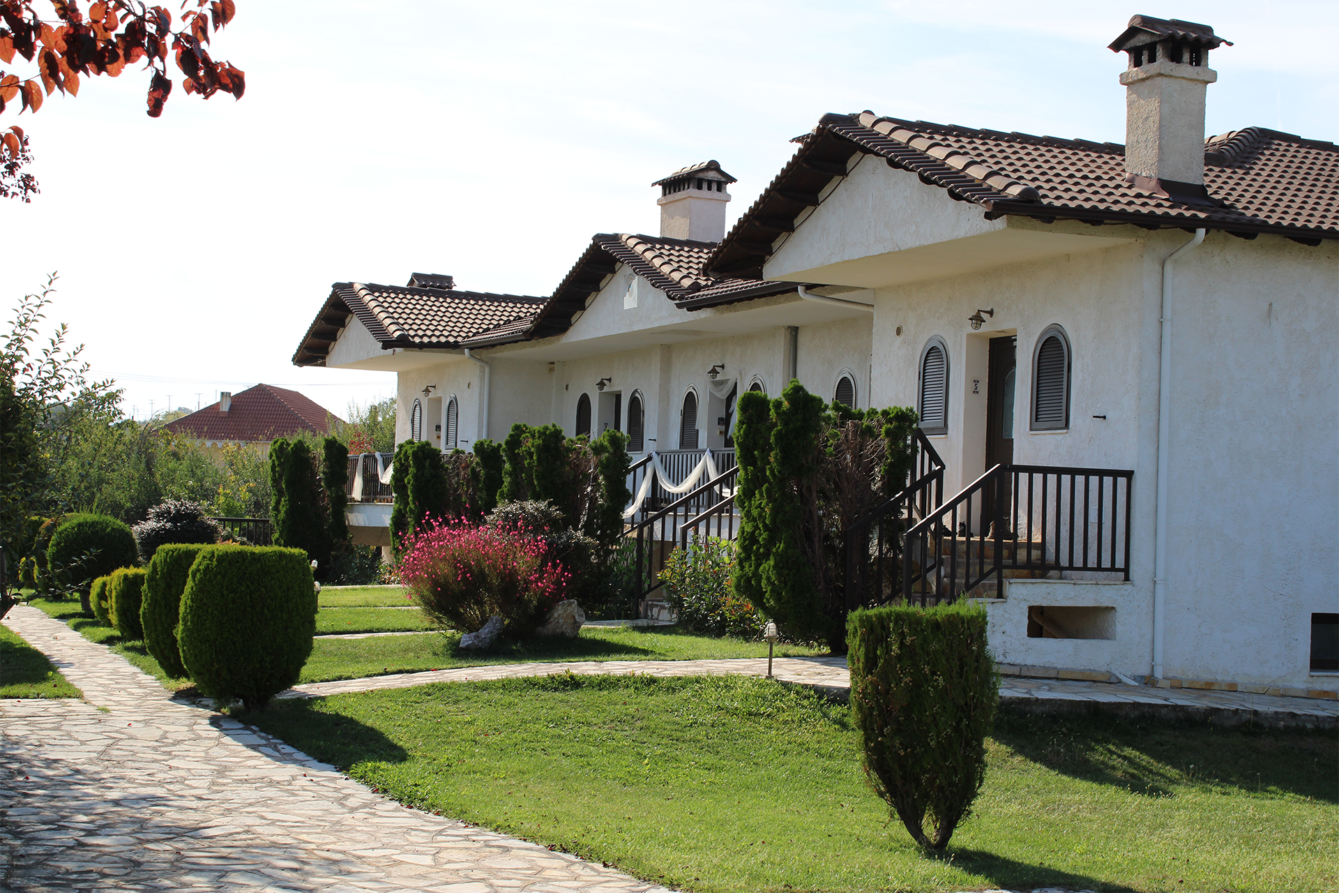 naiades outside east